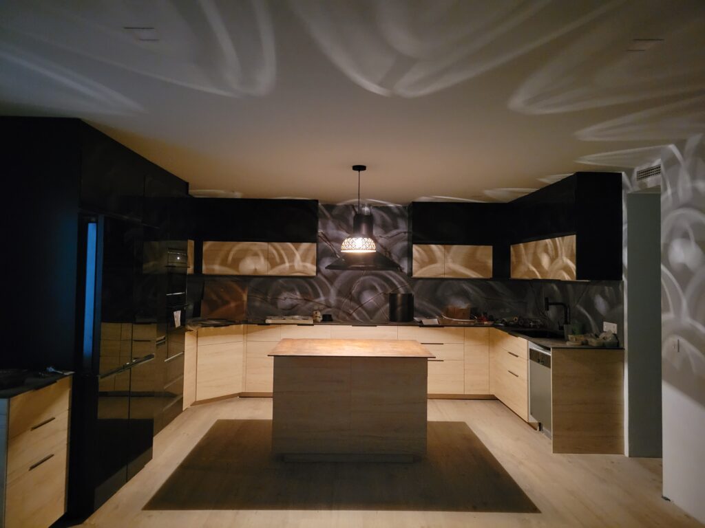 Open & Modern cooking space